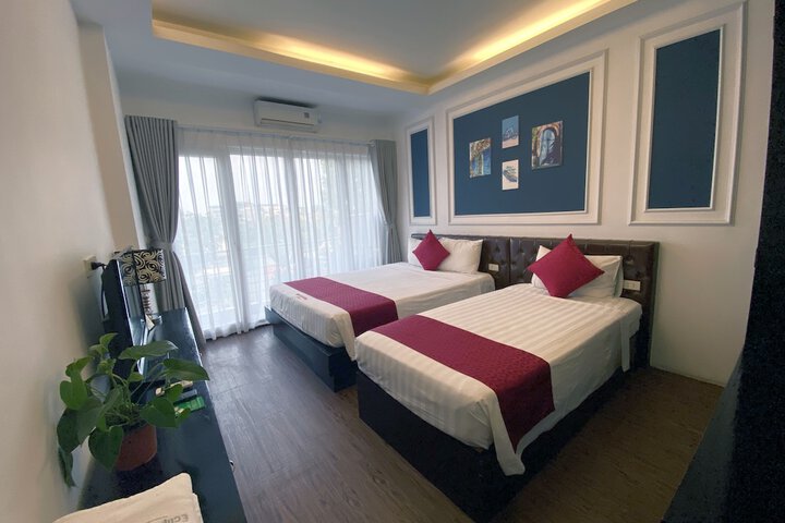 Room 5 of 86