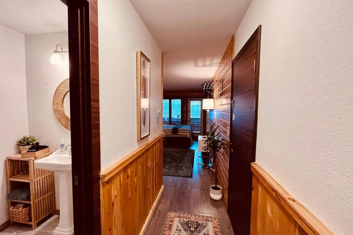 Image of DOCO Rocky Mountain Vacation Rental-Queen Suite with Resort Amenities