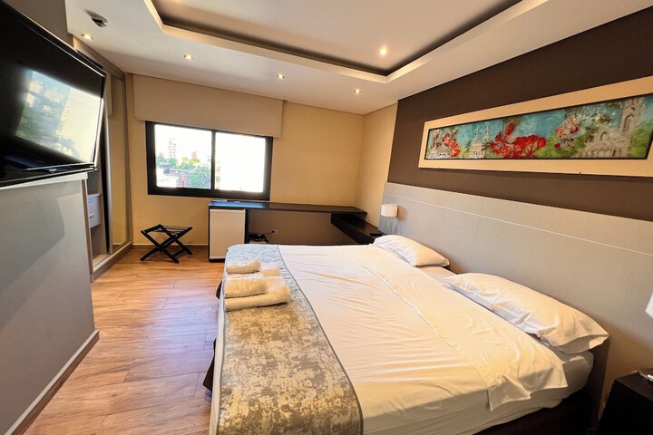 Room 18 of 53