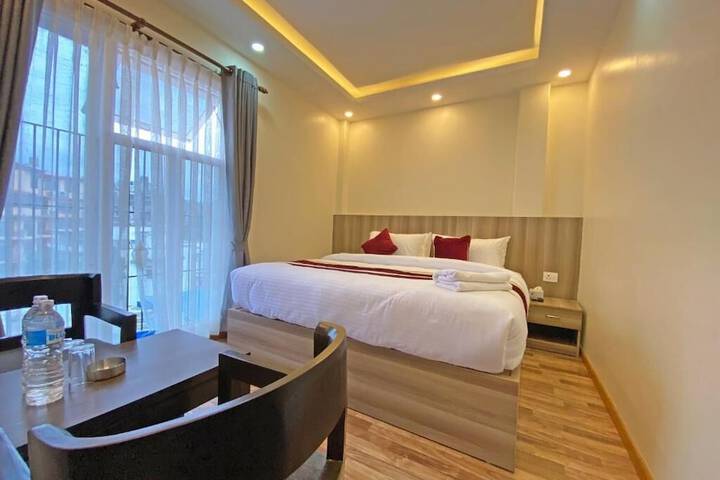 Room 5 of 27