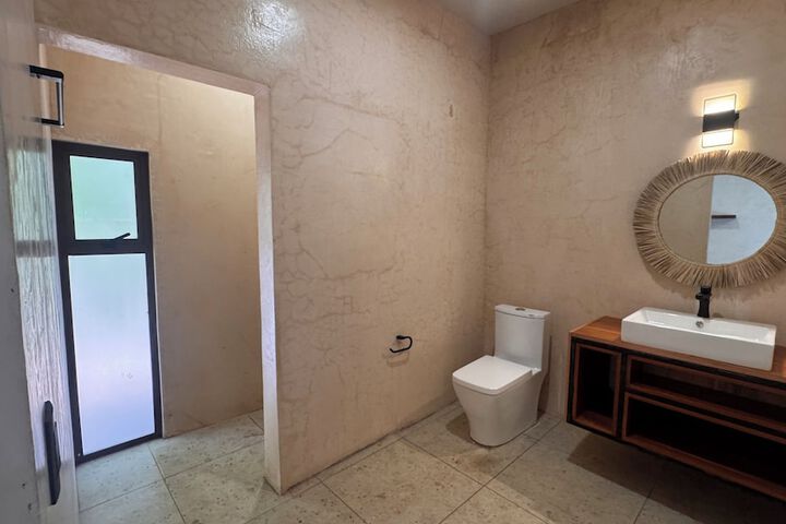 Room 20 of 38