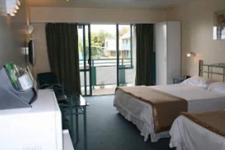 Room 10 of 44