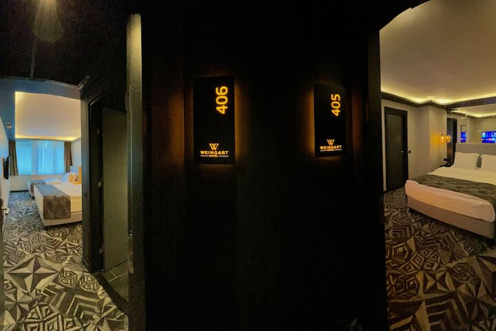Room 22 of 47