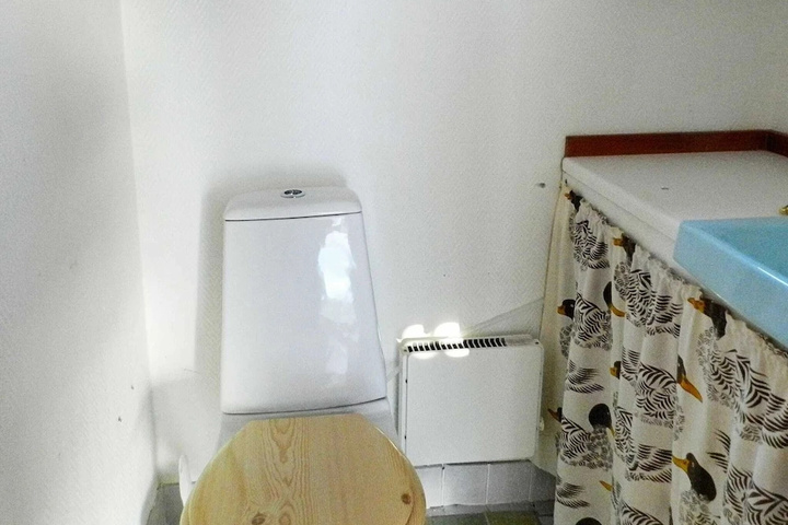 Room 7 of 15