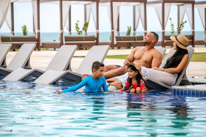 Pools & Facilities