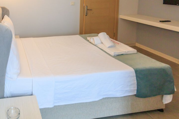 Room 19 of 115