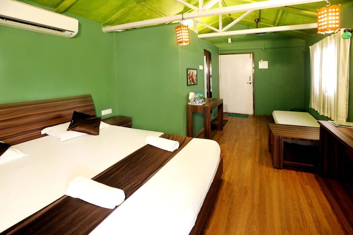 Room 4 of 87
