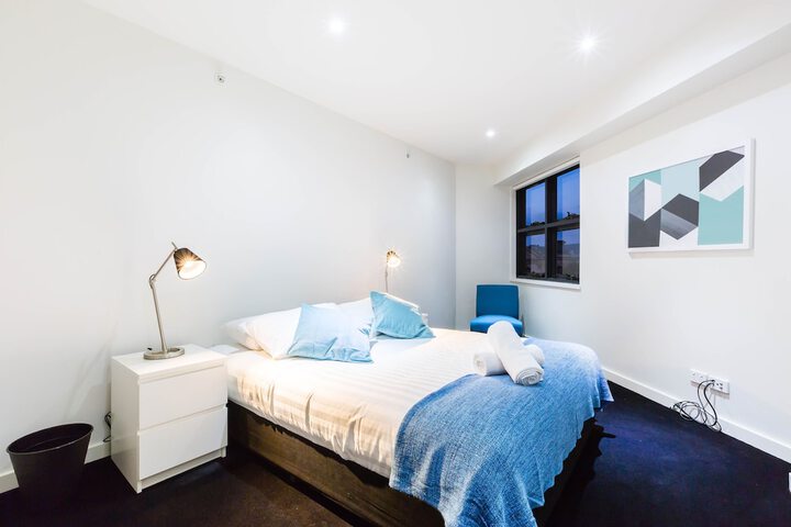 Room 6 of 22
