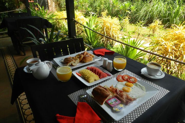 Breakfast/Coffee Service 25 of 36