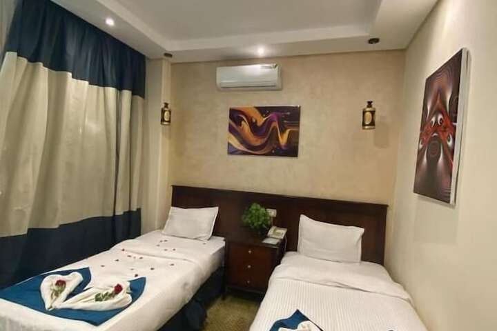 Room 10 of 53