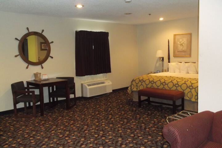 Room 5 of 36