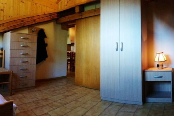 Room 6 of 39