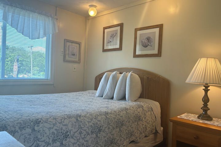 Room 3 of 51