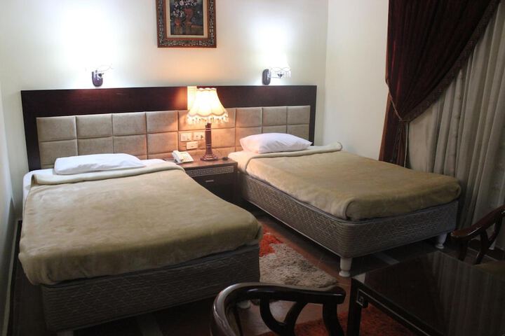 Room 13 of 69