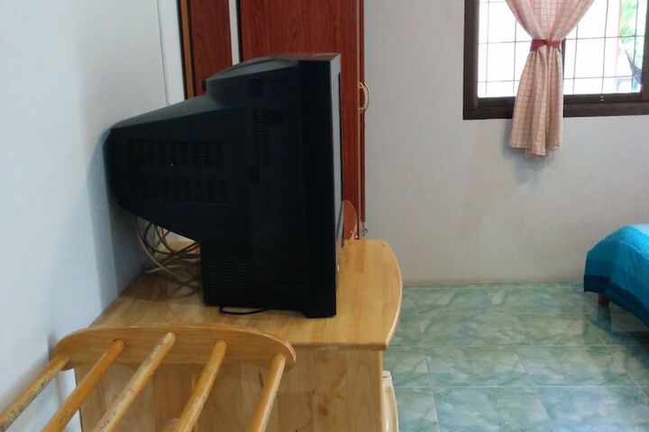 Room 2 of 51