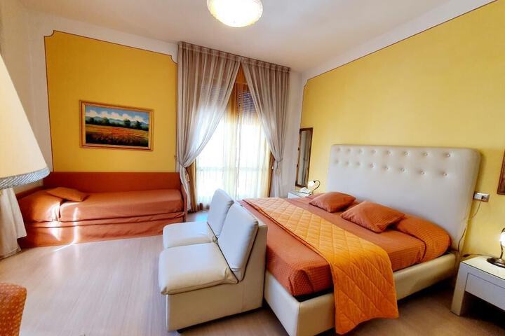 Room 18 of 31