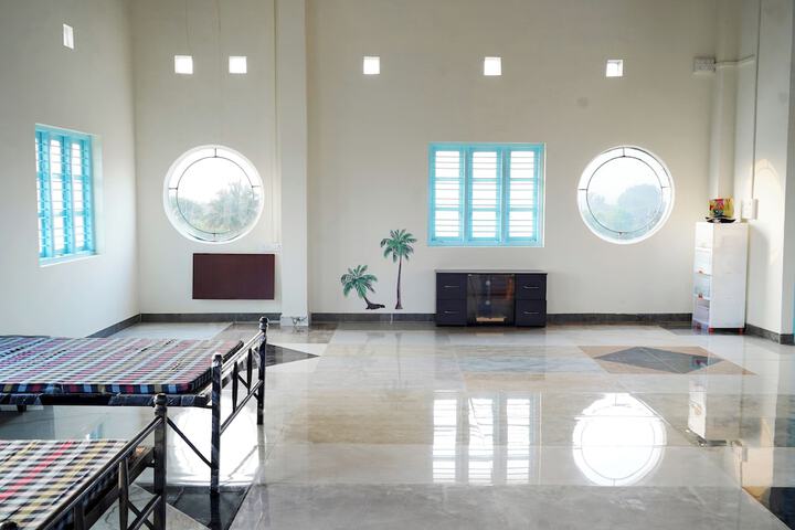Room 15 of 53
