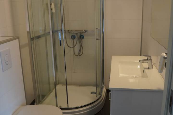 Room 20 of 24