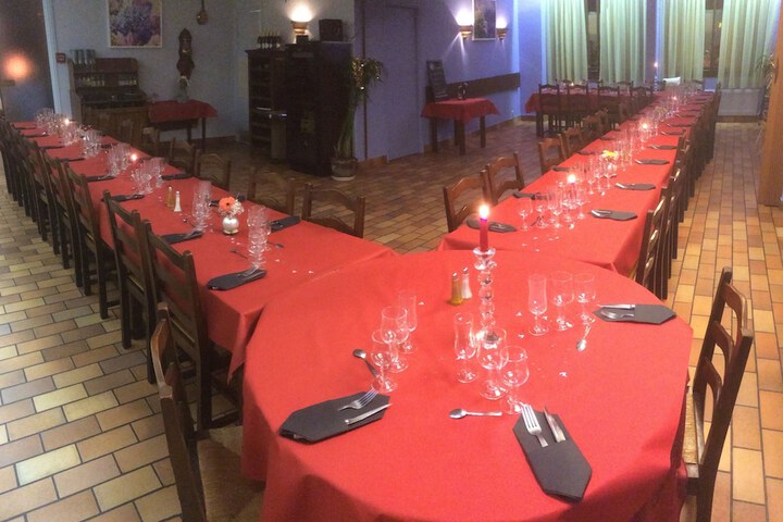 Dining 57 of 80