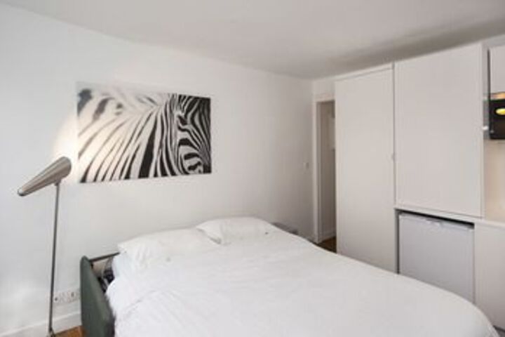 Room 45 of 97