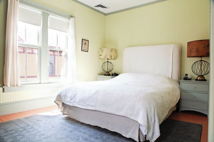Room 25 of 89