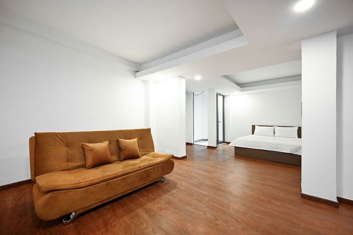Room 30 of 60