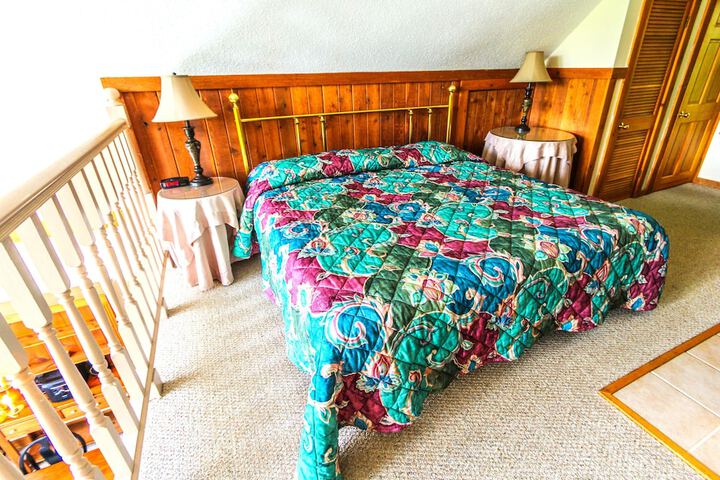Room 2 of 28