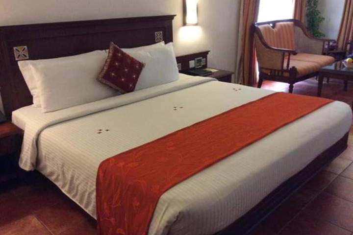 Room 34 of 85