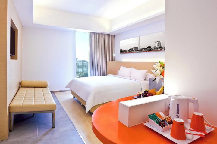 Room 16 of 64