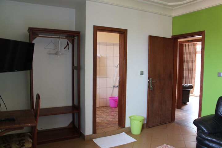 Room 15 of 42