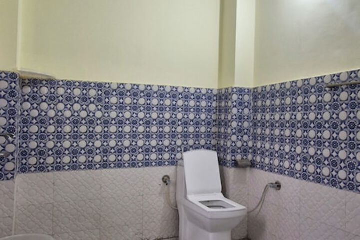 Room 15 of 26