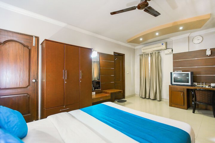 Room 13 of 21