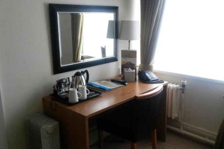 Room 12 of 30