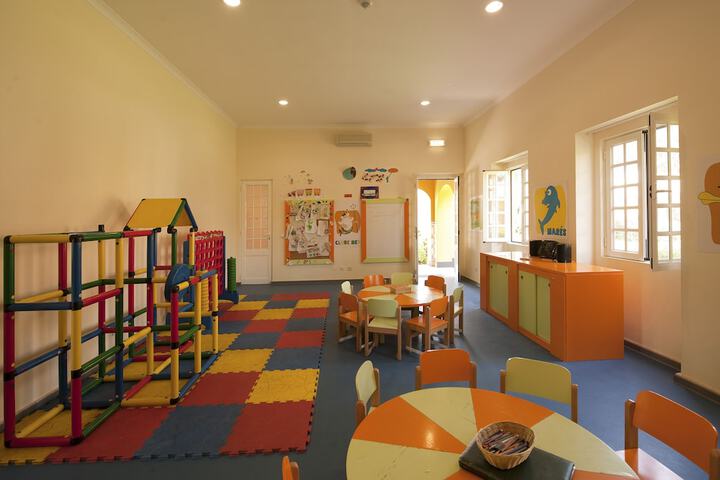 Children's play area - indoor