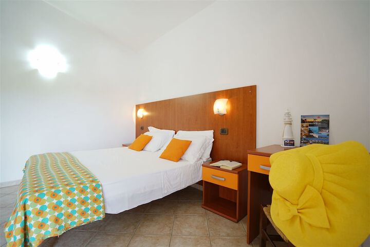 Room 3 of 26