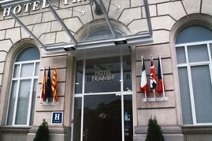 Hotel 6 of 12