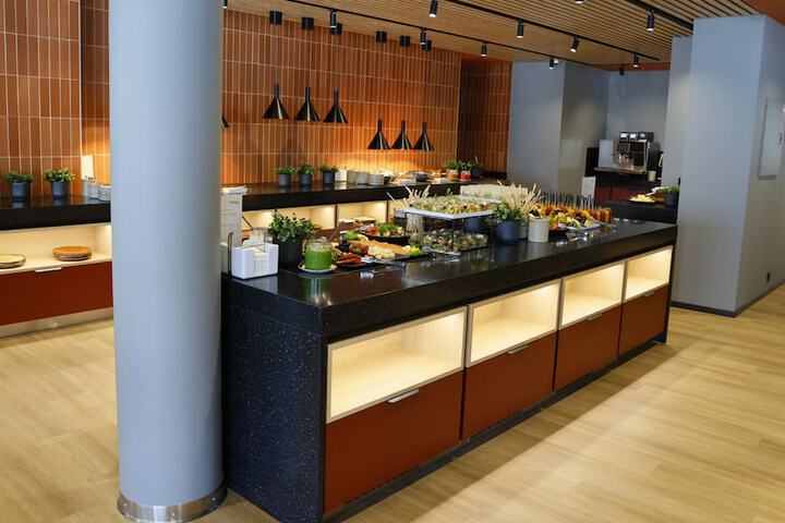 Breakfast/Coffee Service 44 of 49