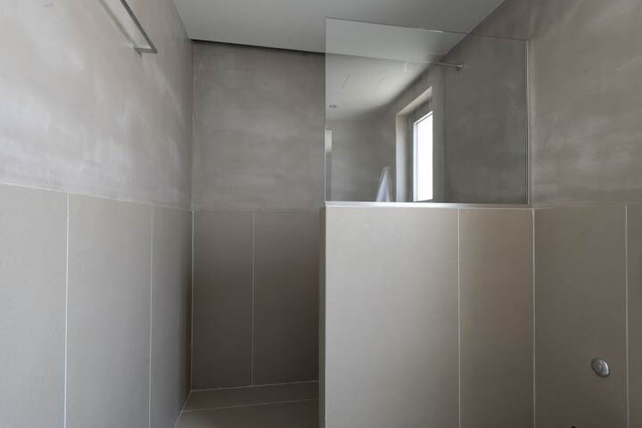 Room 186 of 259