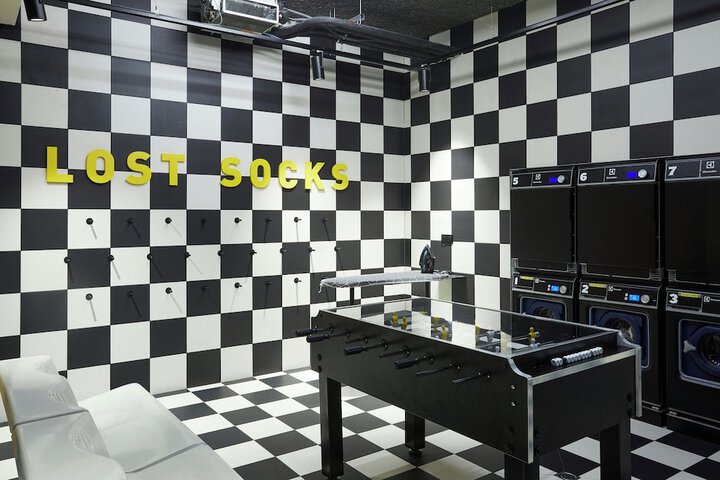 Room 73 of 123