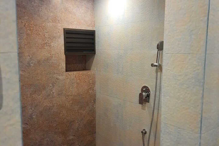 Room 47 of 78