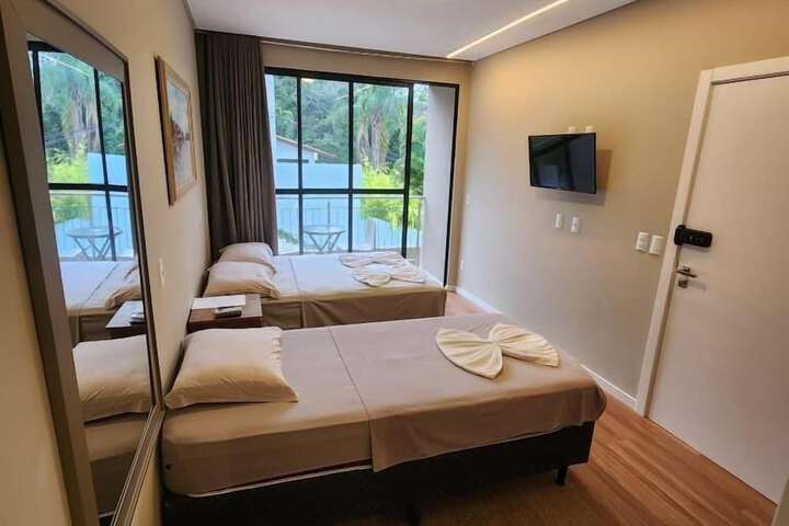 Room 10 of 44