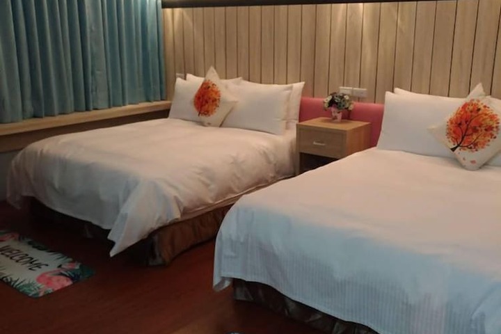 Room 7 of 44