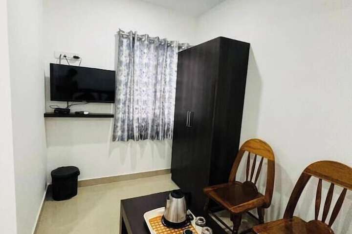 Room 3 of 26