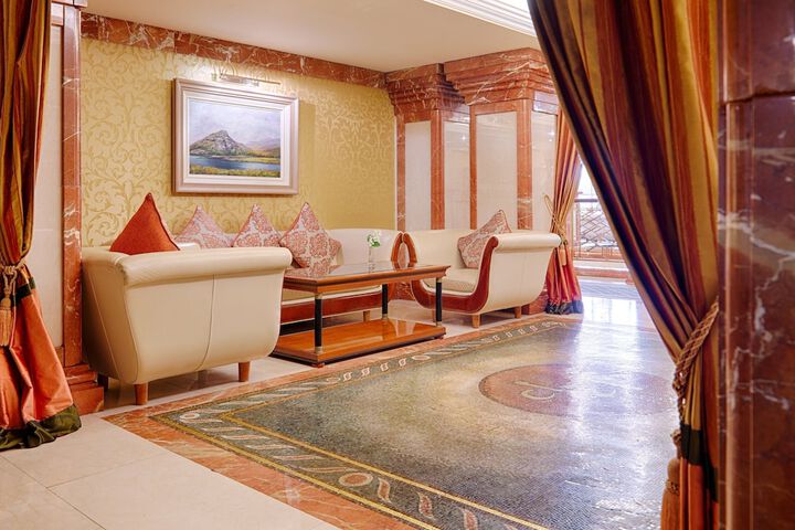 Hotel Interior 6 of 44