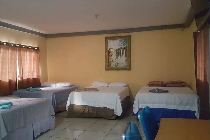 Room 10 of 31