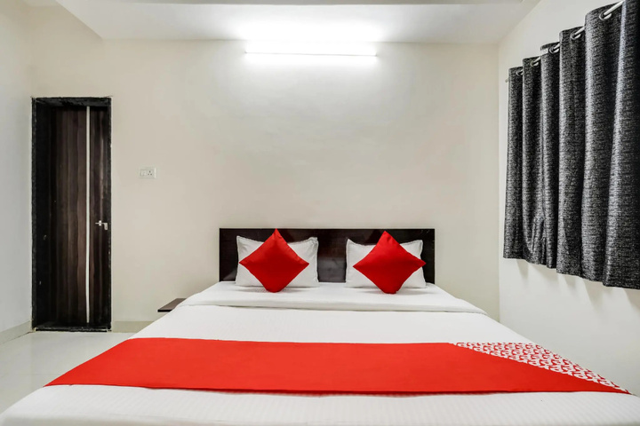 Room 2 of 13