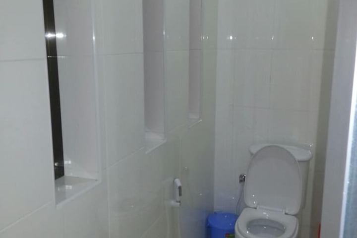 Room 15 of 26
