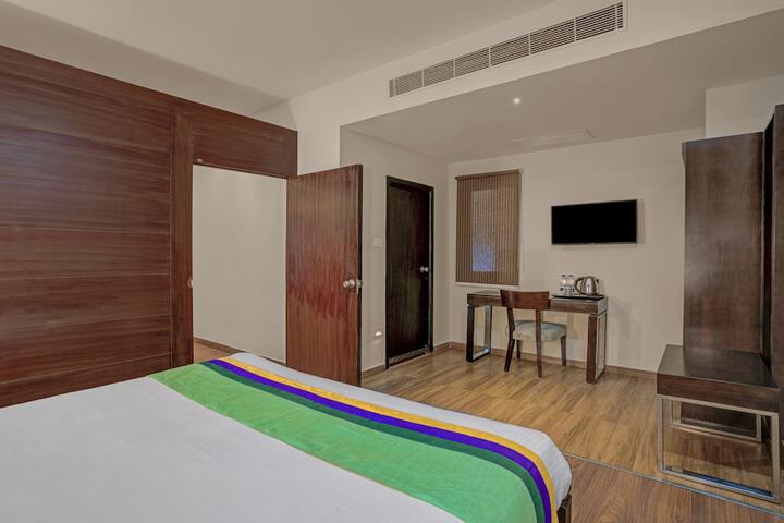 Room 10 of 51