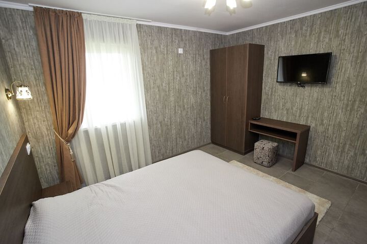 Room 7 of 56