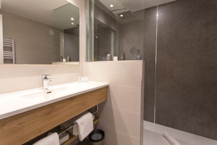 Clean Restrooms